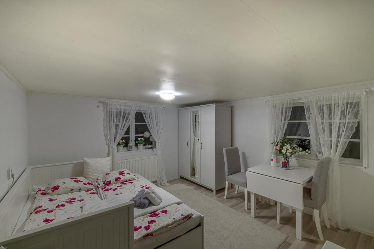 Skogsstuga I Bassholma Villa Munka-Ljungby Buitenkant foto