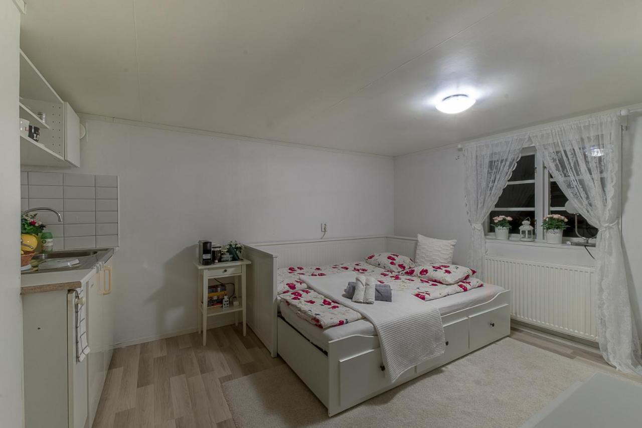Skogsstuga I Bassholma Villa Munka-Ljungby Buitenkant foto